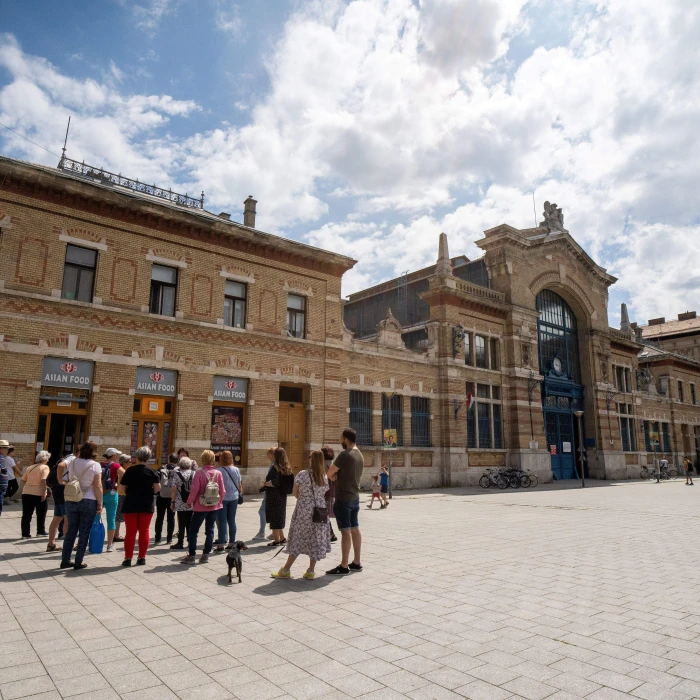 Ipar, kereskedelem, közlekedés - egy tér és környezete - Őszi Tematikus Séták
