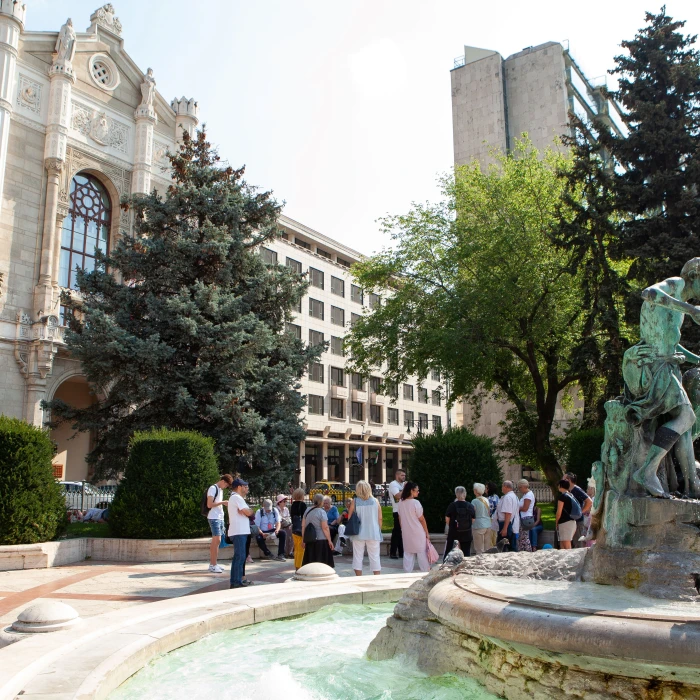 Fashion Street – Deák Ferenc utca - KÖN