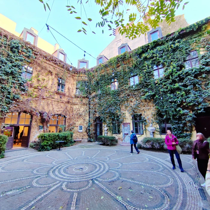 A Palotanegyed arisztokrata családjai és csodái - Tavaszi Tematikus Séták