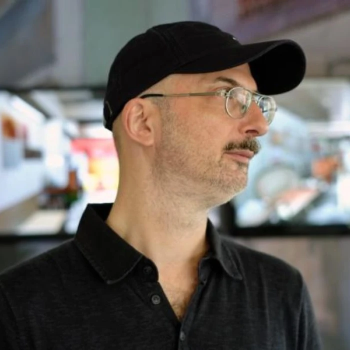 Tárlatvezetés Waliczky Tamással - Bábu és Gravitáció - Molnár Ani Galéria