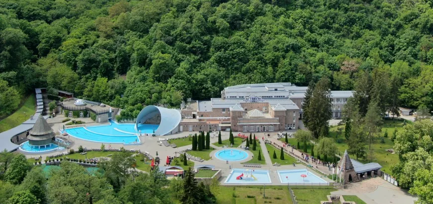 miskolctapolca-barlangfurdo-17867138485505.webp