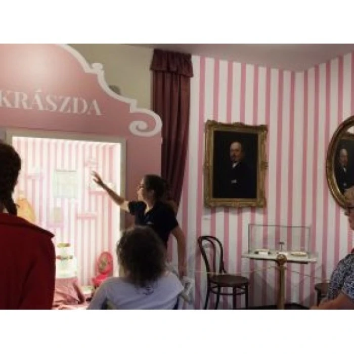 Kurátori tárlatvezetés a Spelter Henrik – Magyarország első aranykoszorús cukrászmestere című kiállításban