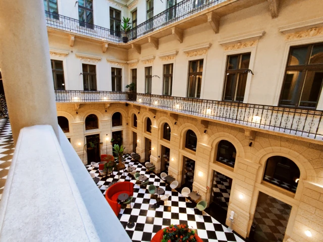 Közel négyszázan vettek részt az őszi sétákon