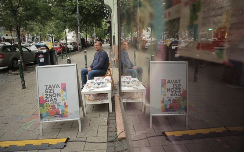 MVI_6002.00_22_37_14.Still015