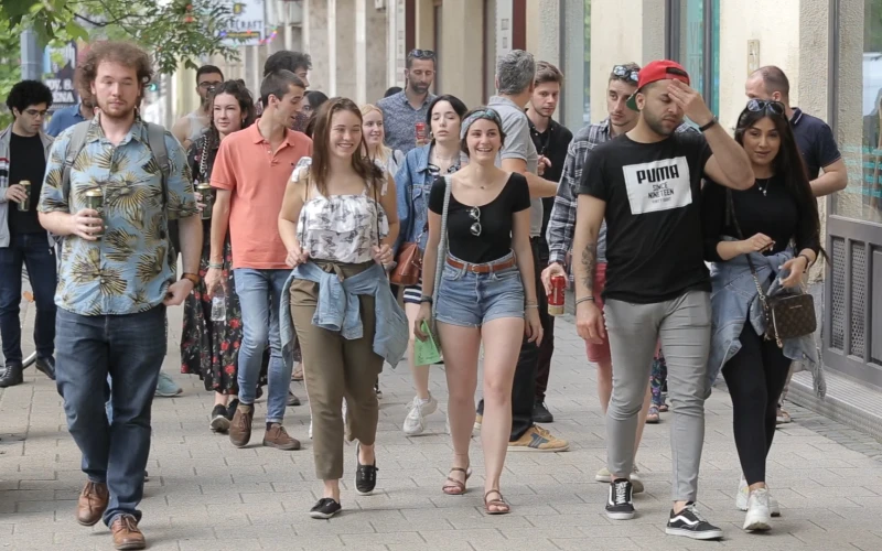 MVI_6131.00_14_17_11.Still041