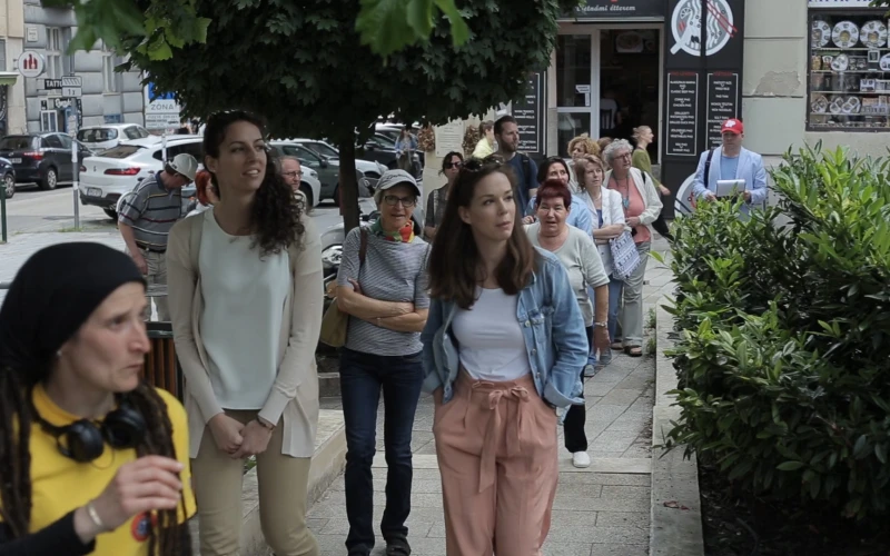 MVI_6147.00_01_41_22.Still010