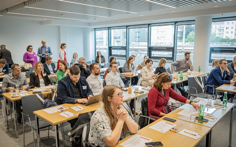 wien_delegation15may1