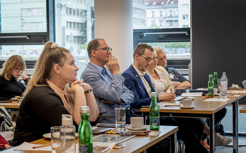 wien_delegation15may14