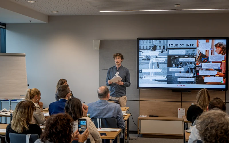 wien_delegation15may15