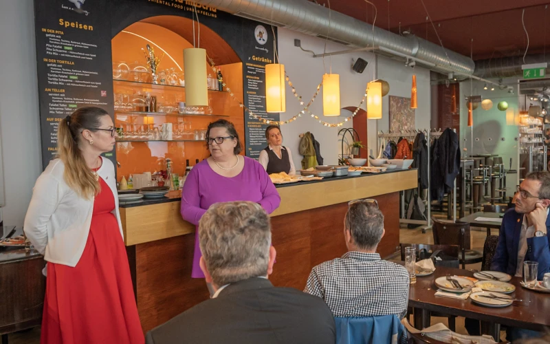 wien_delegation15may22