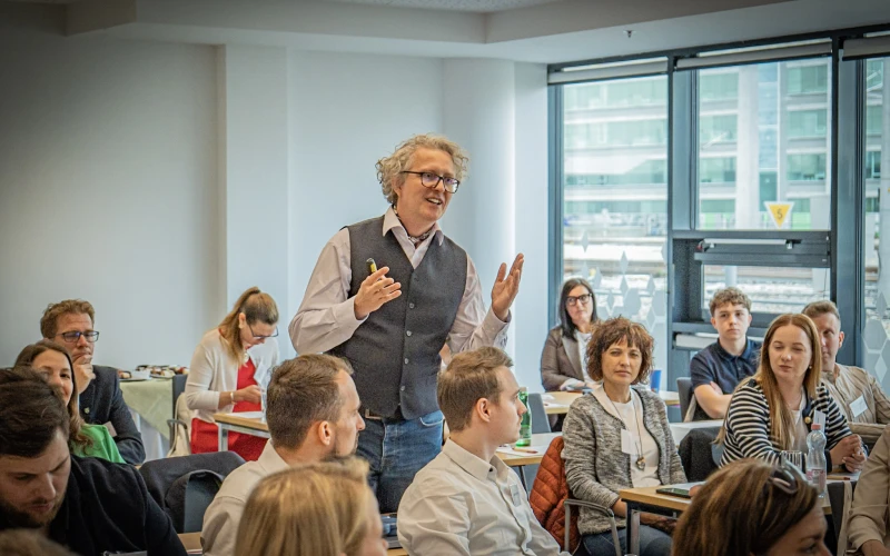 wien_delegation15may5