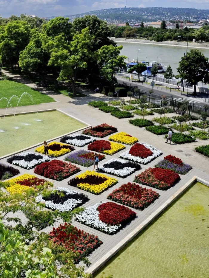 A Szent István park Budapest egyik legnépszerűbb pihenőhelye, ahonnan remek kilátás nyílik a Dunára, a Margit-szigetre és a budai hegyekre. (fotó: Nagy Jucó)